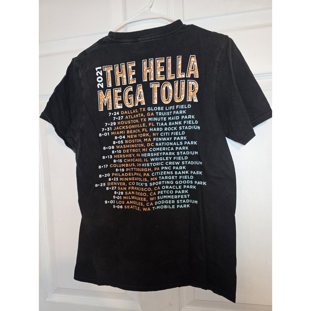 The Hella Mega Tour 2021 Green Day Fall Out Boy Weezer Concert Tshirt Small - Picture 2 of 3